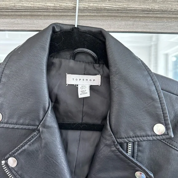 TOPSHOP FAUX LEATHER MOTO JACKET - Picture 2 of 3